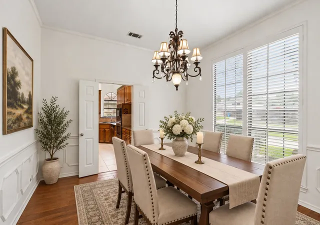 Photo 4 of Single family home for sale at 1909 Pecan Ridge Dr, Rowlett, TX 75088 | MLS# 21382838 | Listing updated on 2026-10-09