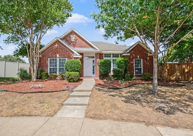 Photo 1 of Single family home for sale at 3604 Magnolia Cir, The Colony, TX 75056 | MLS# 21377179 | Listing updated on 2026-09-11