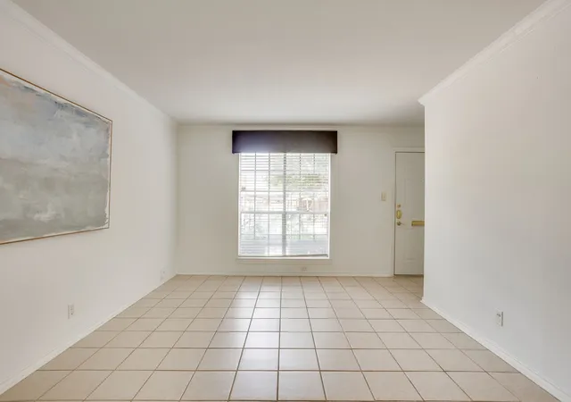 Photo 3 of Condo for sale at 901 Roaring Springs Rd, Fort Worth, TX 76114 | MLS# 21383576 | Listing updated on 2026-09-11