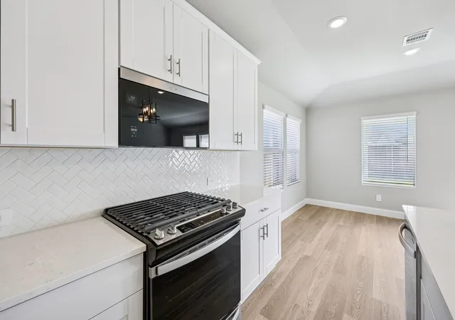 Photo 4 of Single family home for sale at 3005 New Chapel St, Fort Worth, TX 76179 | MLS# 21381529 | Listing updated on 2026-09-11