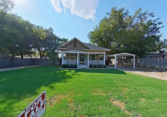 Photo 1 of Single family home for sale at 108 S 2nd Street, Godley, TX 76044 | MLS# 21383001 | Listing updated on 2026-09-11