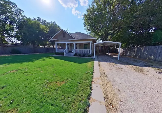 Photo 2 of Single family home for sale at 108 S 2nd Street, Godley, TX 76044 | MLS# 21383001 | Listing updated on 2026-09-11
