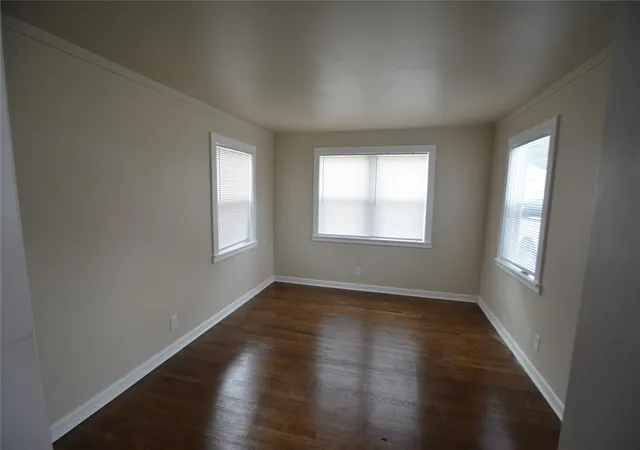 Photo 2 of Single family home for sale at 5309 Stanley Ave, Fort Worth, TX 76115 | MLS# 21383656 | Listing updated on 2026-09-11