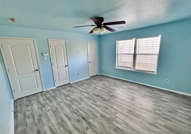 Photo 3 of Single family home for sale at 7073 Wax Berry Dr, Dallas, TX 75249 | MLS# 21383286 | Listing updated on 2026-09-12