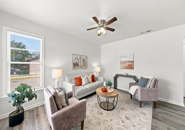 Photo 4 of Single family home for sale at 3728 Hardeman St, Fort Worth, TX 76119 | MLS# 21383663 | Listing updated on 2026-09-11
