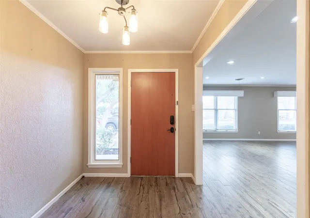 Photo 3 of Single family home for sale at 55 Surrey Sq, Abilene, TX 79606 | MLS# 21335706 | Listing updated on 2026-09-11