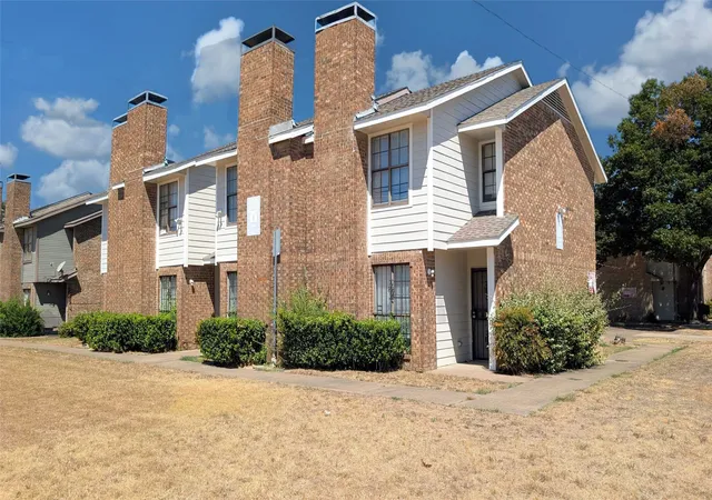 Photo 1 of Multi family home for sale at 8001 Rothington Rd #11, Dallas, TX 75227 | MLS# 21383435 | Listing updated on 2026-09-11