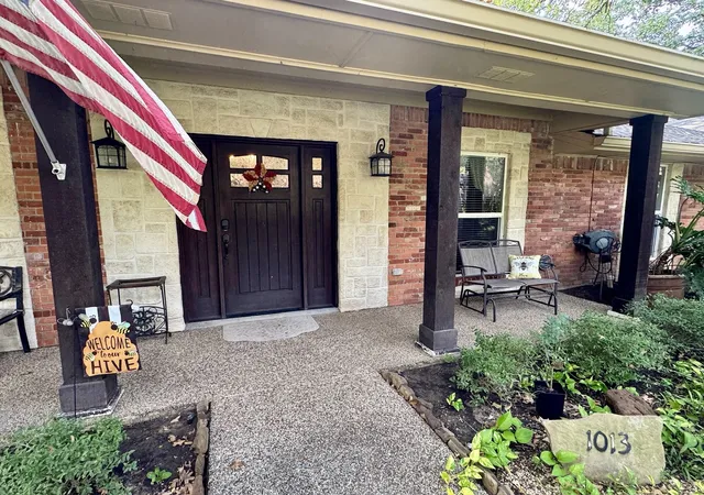 Photo 2 of Single family home for sale at 1013 Overhill Dr, Bedford, TX 76022 | MLS# 21370030 | Listing updated on 2026-09-11