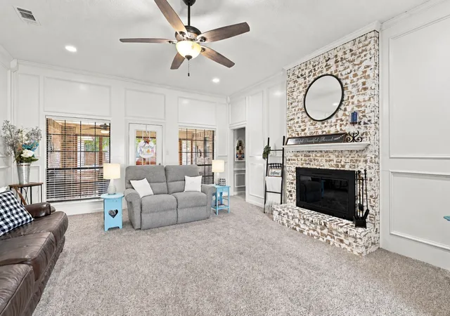 Photo 3 of Single family home for sale at 802 Autumn Hl Dr, Wylie, TX 75098 | MLS# 21382306 | Listing updated on 2026-10-03