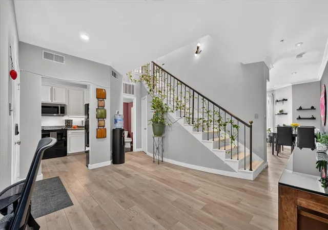 Photo 3 of Condo for sale at 4040 Avondale Ave #309, Dallas, TX 75219 | MLS# 21368839 | Listing updated on 2026-09-11