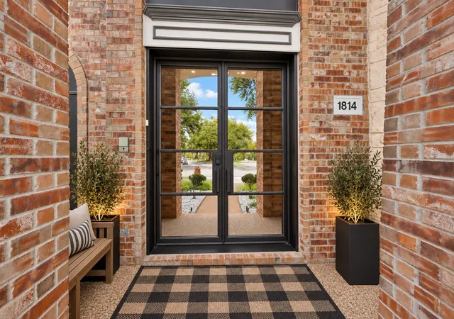 Photo 2 of Single family home for sale at 1814 Forest Meadow Ln, Richardson, TX 75081 | MLS# 21379914 | Listing updated on 2026-09-12