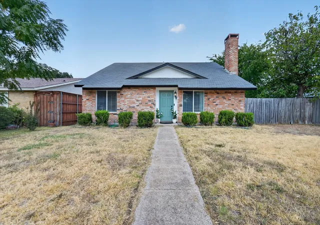 Photo 2 of Single family home for sale at 2817 Royalty Dr, Garland, TX 75044 | MLS# 21382970 | Listing updated on 2026-10-02