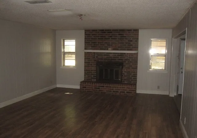 Photo 3 of Single family home for sale at 411 Ashland Dr, Gainesville, TX 76240 | MLS# 21383707 | Listing updated on 2026-09-11