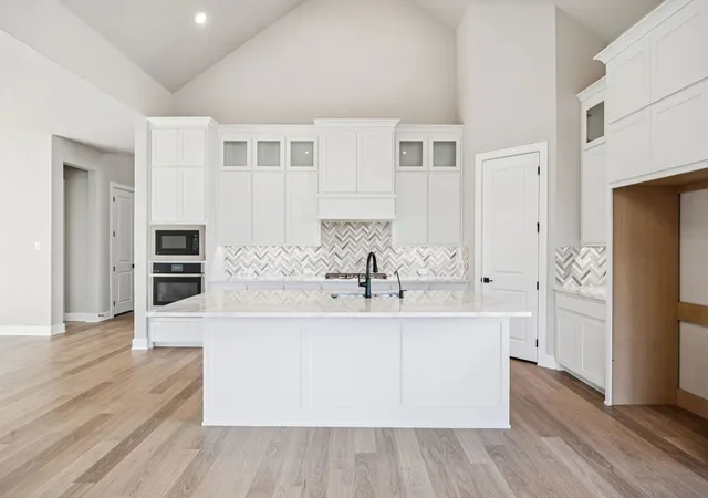 Photo 4 of Single family home for sale at 15713 Abelia Bloom, Frisco, TX 75035 | MLS# 21383659 | Listing updated on 2026-09-10