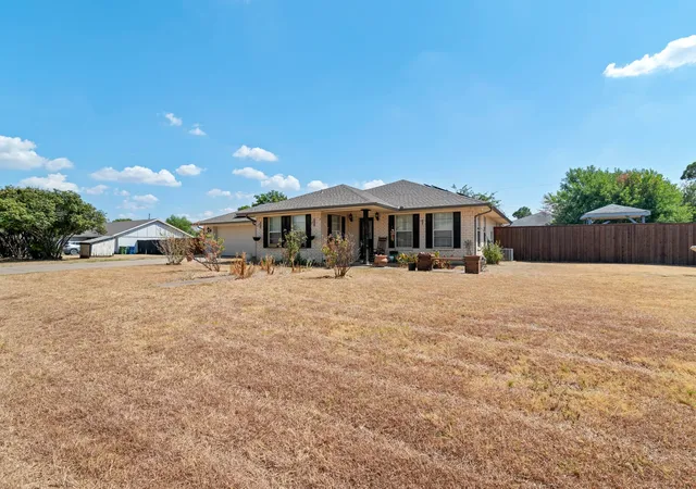 Photo 1 of Single family home for sale at 509 Brumley Rd, Krugerville, TX 76227 | MLS# 21383732 | Listing updated on 2026-09-11