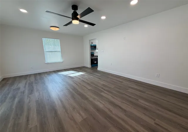 Photo 3 of Sale Pending at 407 Ralph St, Seagoville, TX 75159 | MLS# 21383719 | Listing updated on 2026-09-27