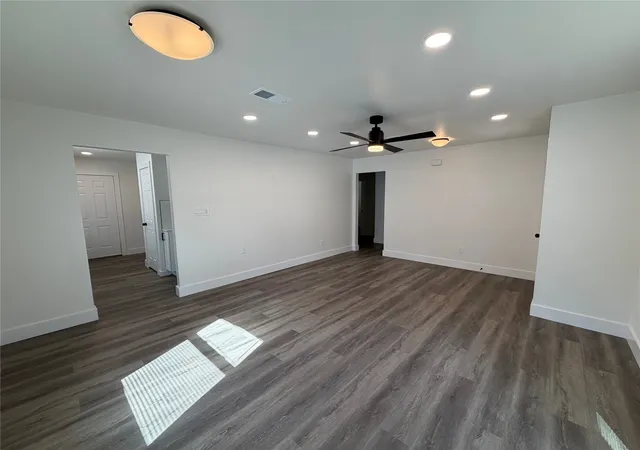 Photo 3 of Sale Pending at 407 Ralph St, Seagoville, TX 75159 | MLS# 21383719 | Listing updated on 2026-09-27