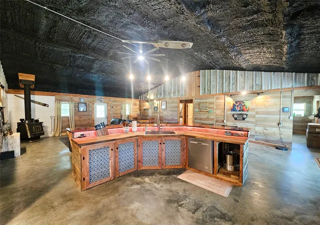 Photo 3 of Single family home for sale at 1115 County Rd 3160, Quitman, TX 75783 | MLS# 21381432 | Listing updated on 2026-09-11