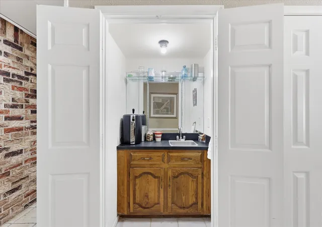 Photo 4 of Single family home for sale at 919 Green Hills Rd, Duncanville, TX 75137 | MLS# 21382953 | Listing updated on 2026-09-11
