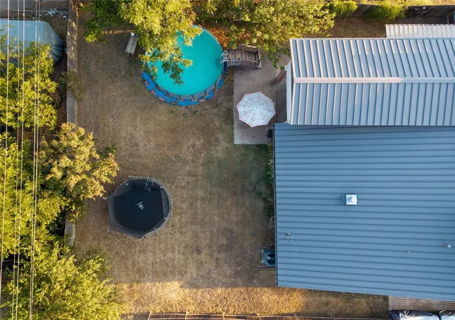 Photo 3 of Single family home for sale at 124 Freese Dr, Sanger, TX 76266 | MLS# 21382793 | Listing updated on 2026-09-11