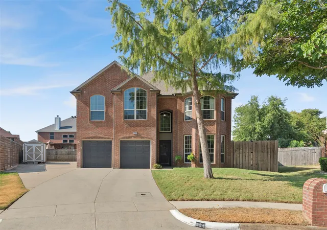 Photo 1 of Single family home for sale at 324 Georgian Oak Ct, Lake Dallas, TX 75065 | MLS# 21382062 | Listing updated on 2026-09-14