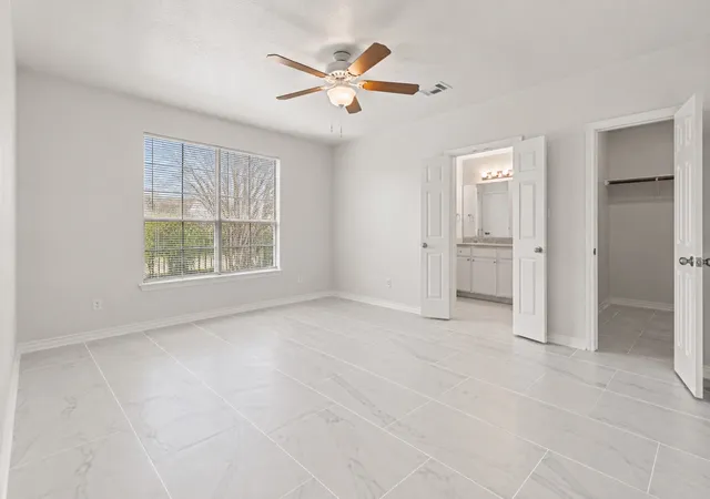 Listing Photo 4 - Condo for sale in building located at 5902 Marvin Loving Dr, Garland, TX 75043 - Unit #104