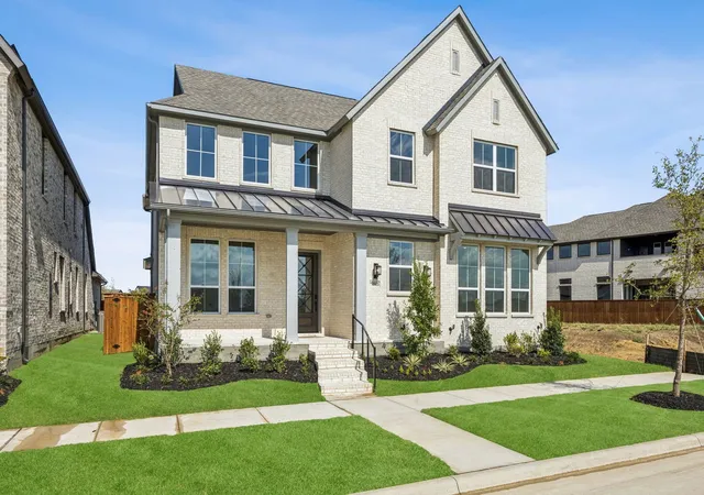 Photo 2 of Single family home for sale at 9156 Emory Oak Dr, Frisco, TX 75035 | MLS# 21383695 | Listing updated on 2026-09-10