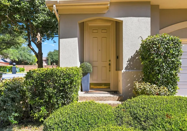 Photo 3 of Townhouse for sale at 4131 Eastman Way, Addison, TX 75001 | MLS# 21379177 | Listing updated on 2026-09-13