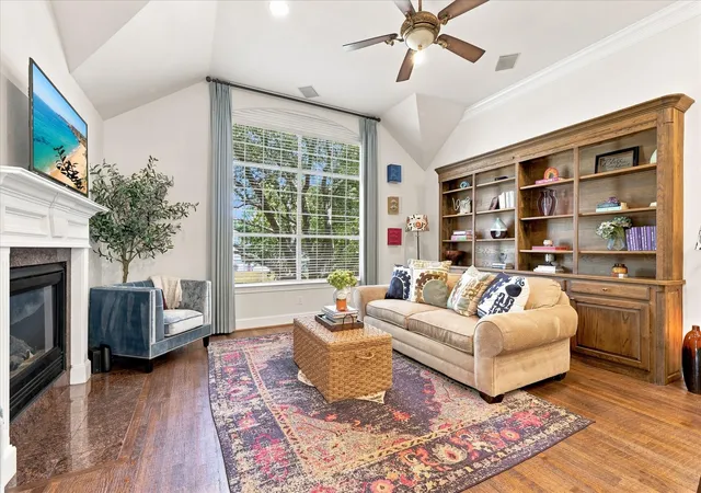 Photo 4 of Townhouse for sale at 4131 Eastman Way, Addison, TX 75001 | MLS# 21379177 | Listing updated on 2026-09-13