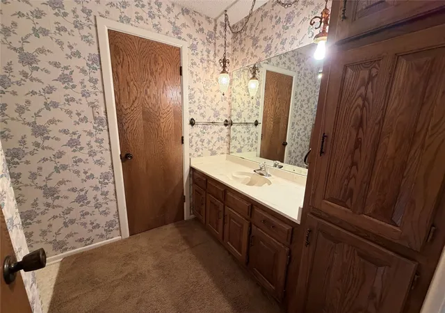 Photo 3 of Single family home for sale at 4405 Kingswick Dr, Arlington, TX 76016 | MLS# 21374414 | Listing updated on 2026-09-22