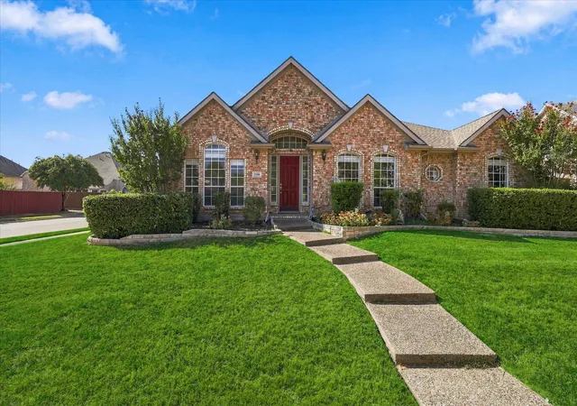 Photo 1 of Single family home for sale at 3500 Neiman Rd, Plano, TX 75025 | MLS# 21382957 | Listing updated on 2026-09-11