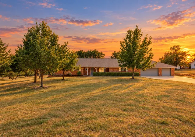 Photo 1 of Single family home for sale at 2406 County Rd 852, Mc Kinney, TX 75071 | MLS# 21376354 | Listing updated on 2026-10-06