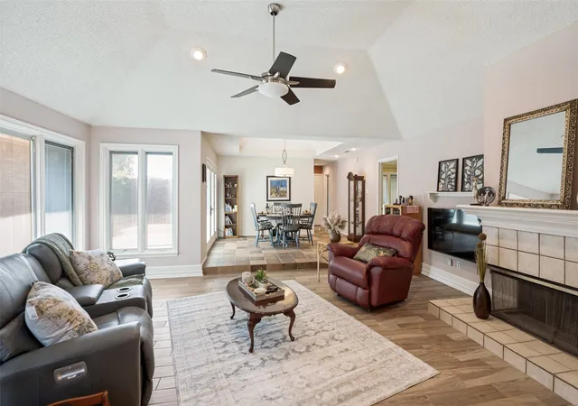Photo 3 of Sale Pending at 3816 Roman Ct, Plano, TX 75023 | MLS# 21379406 | Listing updated on 2026-09-28