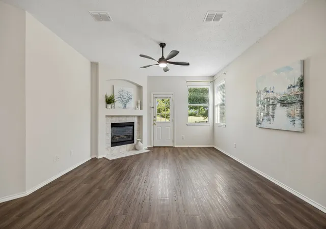Photo 2 of Single family home for sale at 10617 Gleneagles Ln, Rowlett, TX 75089 | MLS# 21378481 | Listing updated on 2026-09-11
