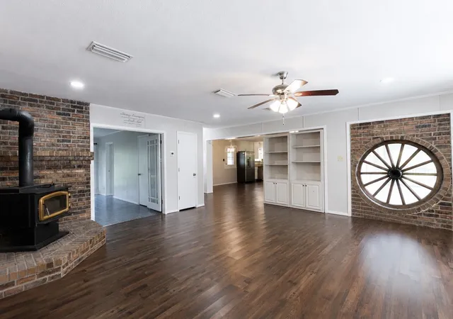Photo 3 of Single family home for sale at 958 State Hwy 24, Campbell, TX 75422 | MLS# 21383289 | Listing updated on 2026-09-12