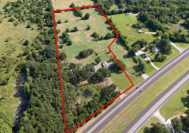 Photo 3 of Single family home for sale at 958 State Hwy 24, Campbell, TX 75422 | MLS# 21383289 | Listing updated on 2026-09-12