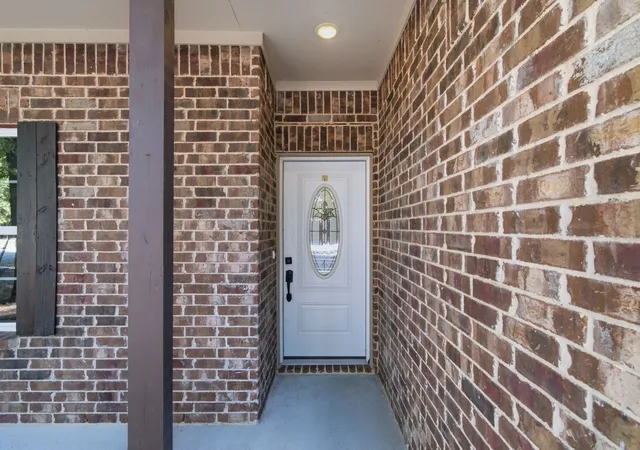 Photo 4 of Single family home for sale at 1837 Jennifer Ct, Azle, TX 76020 | MLS# 21383847 | Listing updated on 2026-09-11