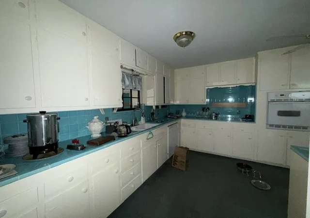 Photo 2 of Single family home for sale at 1016 Usher St, Benbrook, TX 76126 | MLS# 21383838 | Listing updated on 2026-09-11