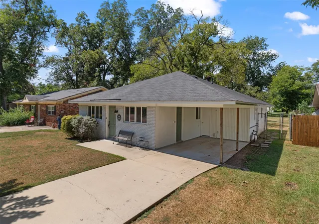 Photo 3 of Single family home for sale at 4842 Dixie Garden Loop, Shreveport, LA 71105 | MLS# 21381430 | Listing updated on 2026-09-13
