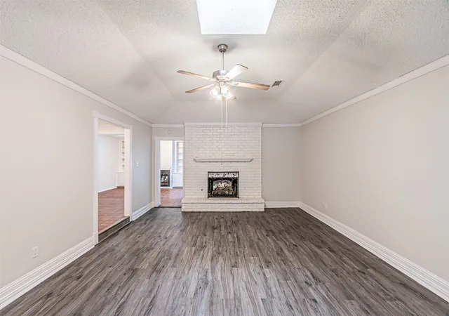 Photo 4 of Single family home for sale at 5209 Smokerise Ct, Arlington, TX 76016 | MLS# 21383573 | Listing updated on 2026-09-13