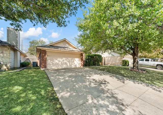 Photo 2 of Single family home for sale at 5645 Cancun Dr, North Richland Hills, TX 76180 | MLS# 21382466 | Listing updated on 2026-09-11