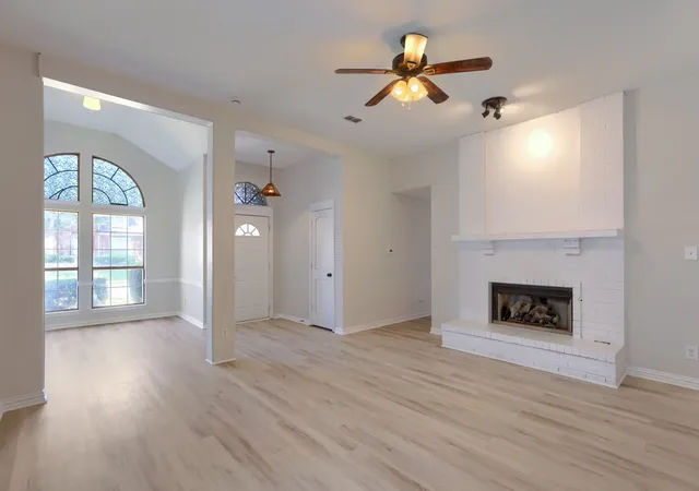 Photo 4 of Single family home for sale at 920 Jacksonhole Ln, Mesquite, TX 75149 | MLS# 21377593 | Listing updated on 2026-09-11