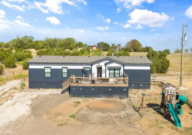 Photo 2 of Manufactured home for sale at 12505 1131 Road, Godley, TX 76044 | MLS# 21380170 | Listing updated on 2026-09-23