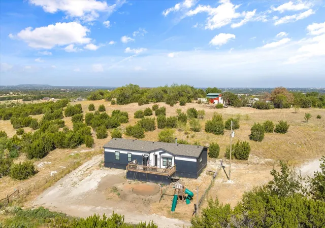 Photo 3 of Manufactured home for sale at 12505 1131 Road, Godley, TX 76044 | MLS# 21380170 | Listing updated on 2026-09-23