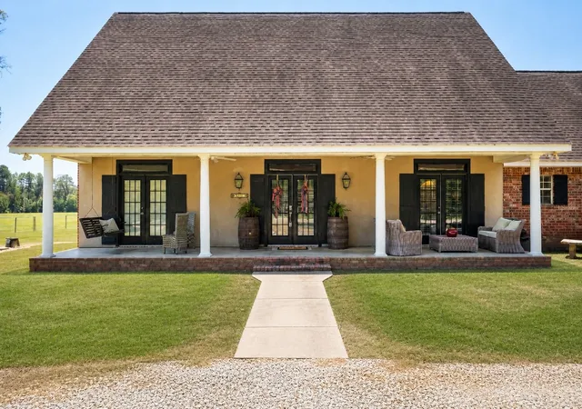 Photo 2 of Single family home for sale at 607 Maple St, Elizabeth, LA 70638 | MLS# 21380568 | Listing updated on 2026-09-11