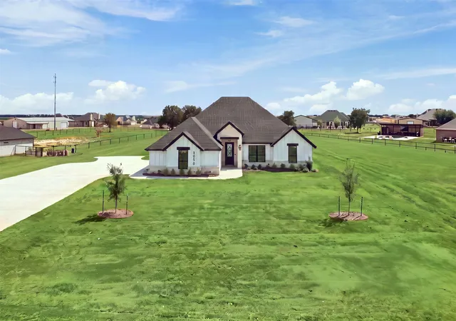 Photo 1 of Single family home for sale at 1050 Uplift Dr, Weatherford, TX 76087 | MLS# 21382849 | Listing updated on 2026-09-11