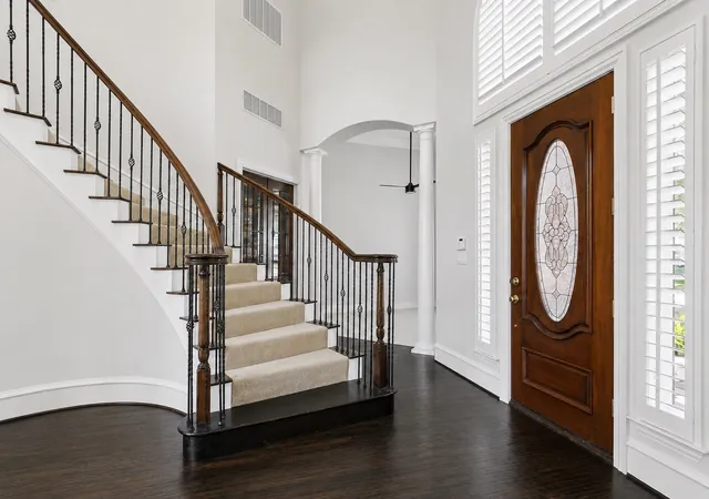 Photo 3 of Single family home for sale at 812 White Buffalo Ln, Rockwall, TX 75032 | MLS# 21383665 | Listing updated on 2026-09-24