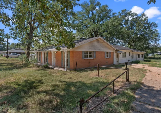 Single family home for sale at 12636 Highway 1, Oil City, LA 71061 | MLS# 21383748 | Listing updated on 2026-10-05