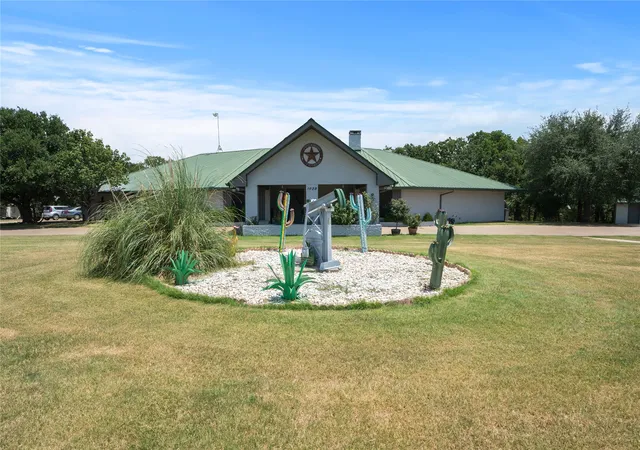 Photo 1 of Single family home for sale at 1629 Blair Dr, Cleburne, TX 76031 | MLS# 21383881 | Listing updated on 2026-09-11