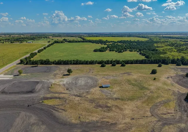Photo 3 of Land for sale at 3227 Fm Rd 1569, Greenville, TX 75401 | MLS# 21383814 | Listing updated on 2026-09-11
